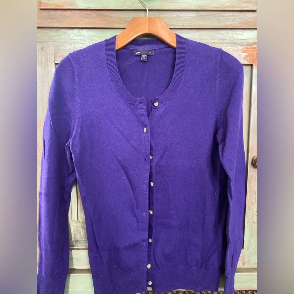 Purple cardigan GAP size medium